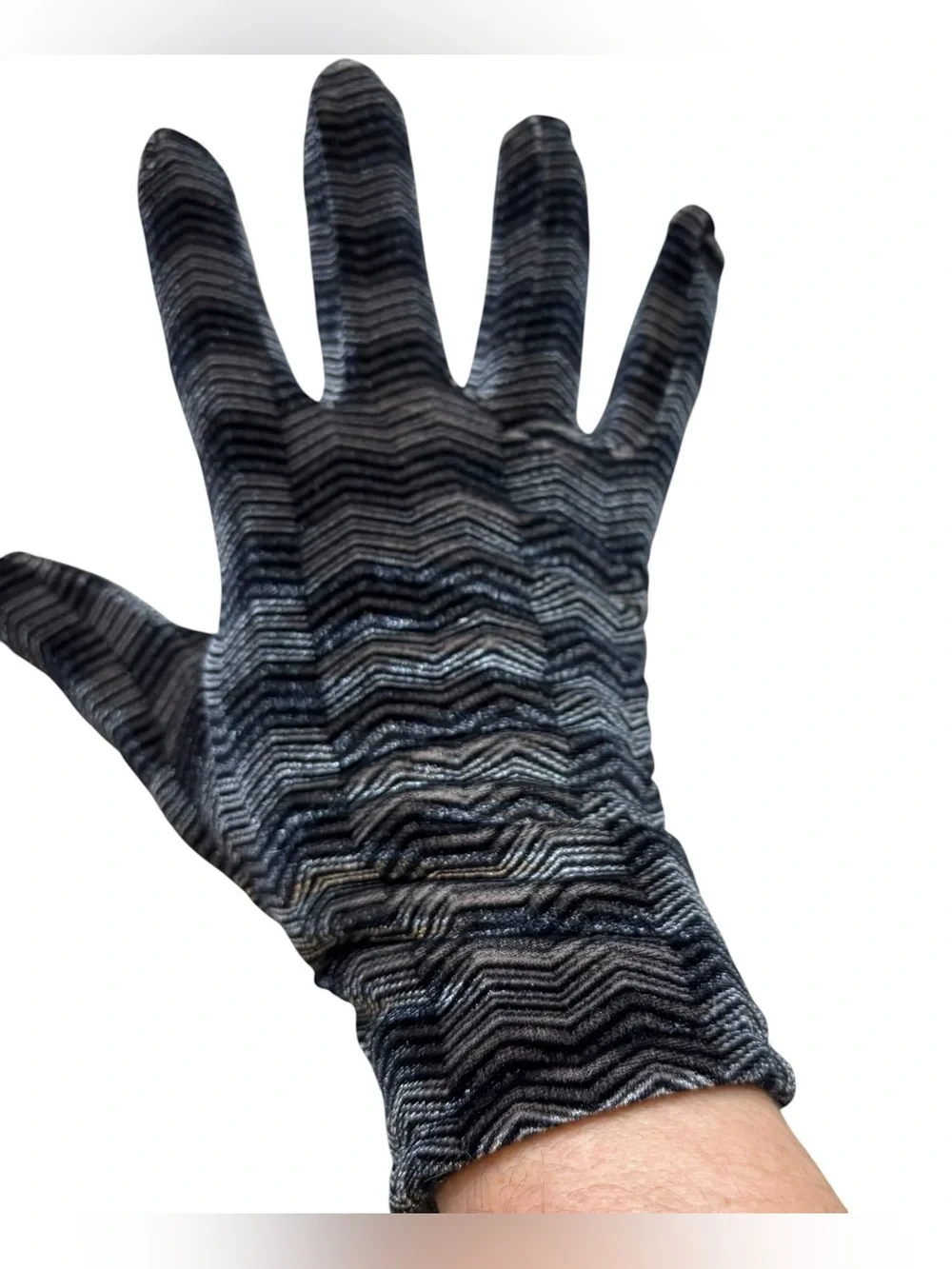 Ladies Marcus Adler Thinsulate Brand Lined Velour Gloves One Size